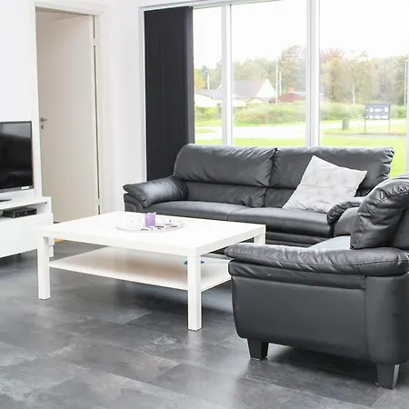 Four-bedroom Holiday In * Hals