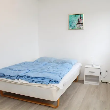 펜션 Four-bedroom Holiday In *