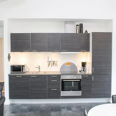 Four-bedroom Holiday In * Hals